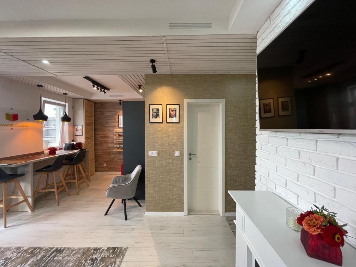 Voyage Cubic Adults Only Apartment Sibiu Exterior photo